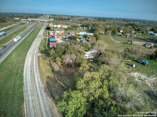 17770 Interstate 35 S Property Photo 4