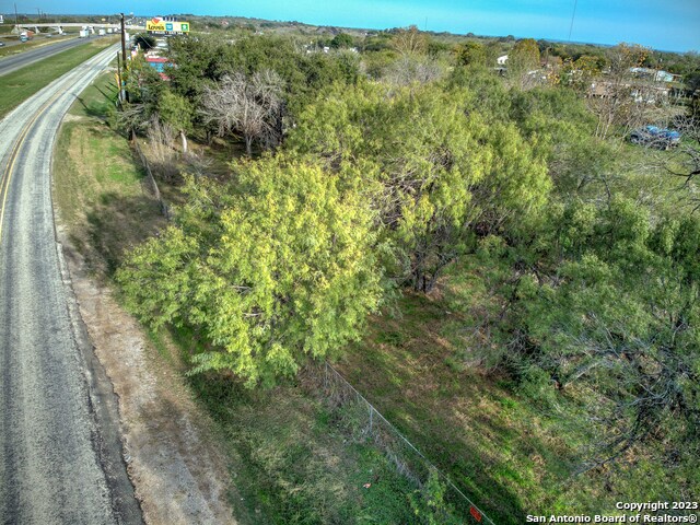 17770 Interstate 35 S Property Photo 12