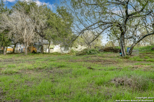17770 Interstate 35 S Property Photo 26