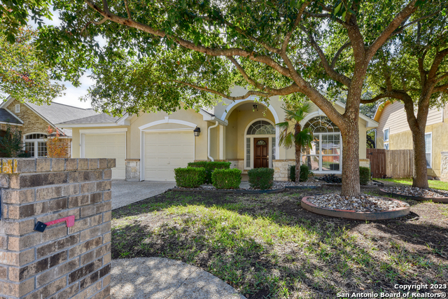 1418 BLUFF FOREST Property Photo 1