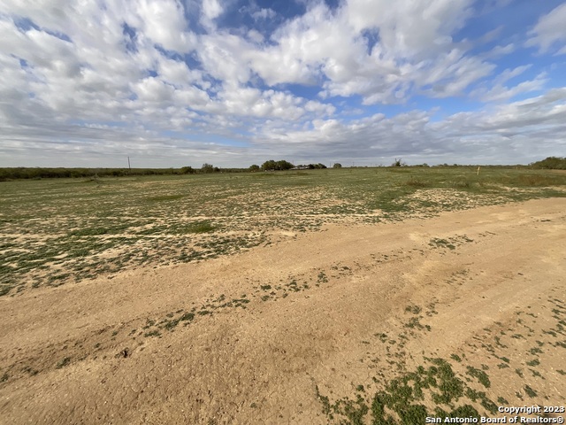 136 Sylas Hayes Loop Property Photo 6