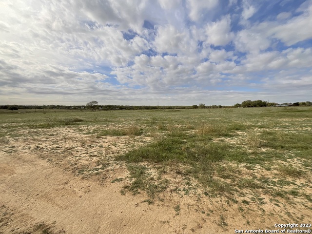 136 Sylas Hayes Loop Property Photo 8