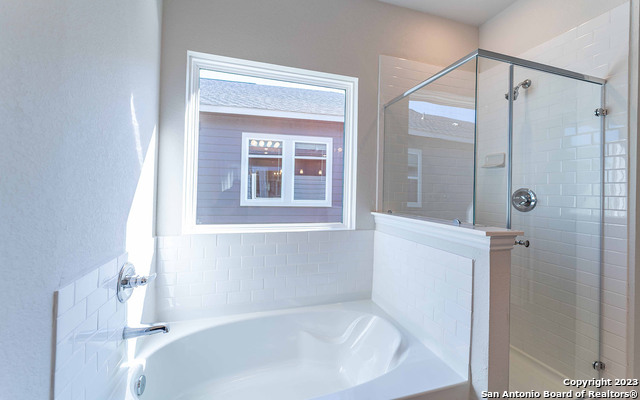 8836 Grey Elm Property Photo 10