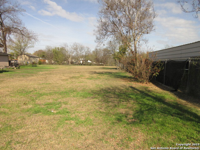 000 Eldridge Ave Property Photo 1