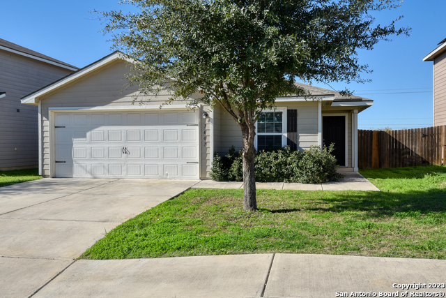 7407 BOWDRE Property Photo 1