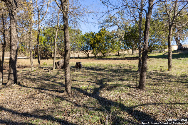 109 N Oak Bluff Blvd Property Photo 21