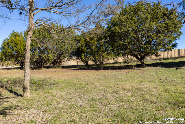 109 N Oak Bluff Blvd Property Photo 22