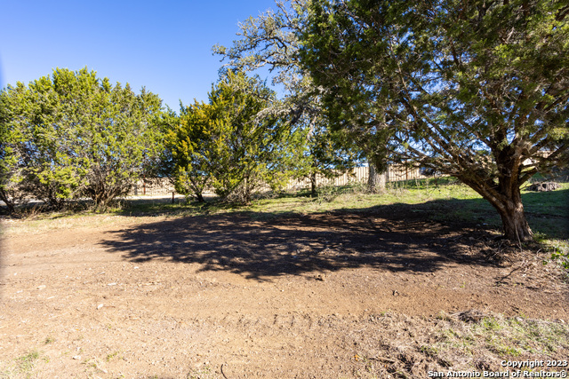109 N Oak Bluff Blvd Property Photo 25