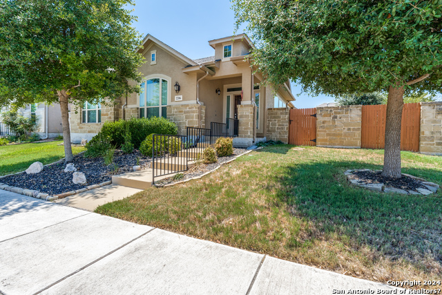 2206 Pecan Villa Property Photo 1