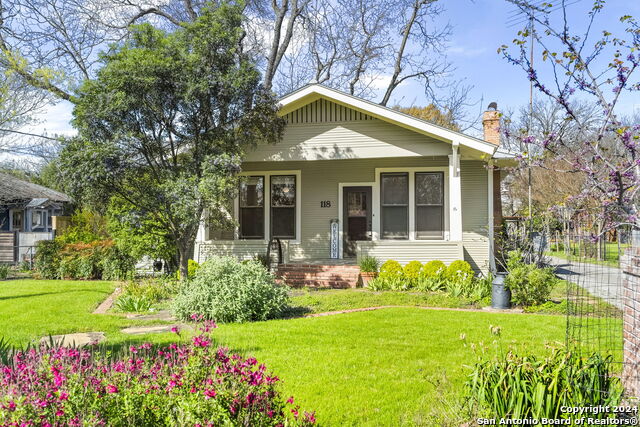118 Mesquite St Property Photo 1