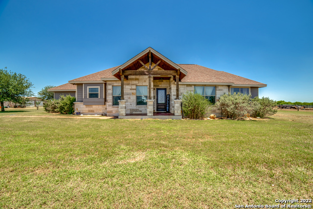 104 County Road 416 Property Photo 1