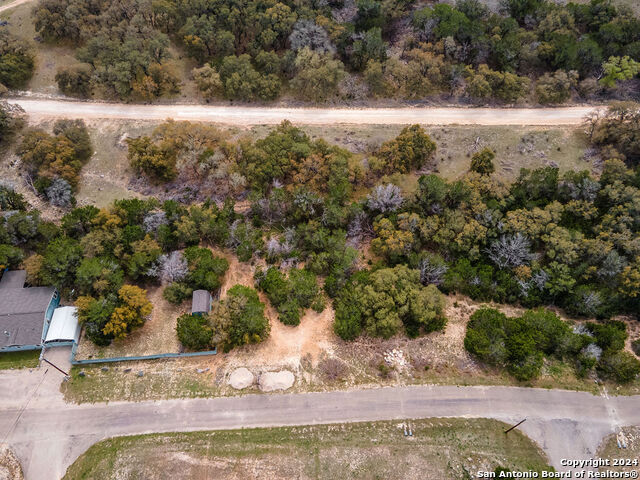 0 Pr 1518 Property Photo 2