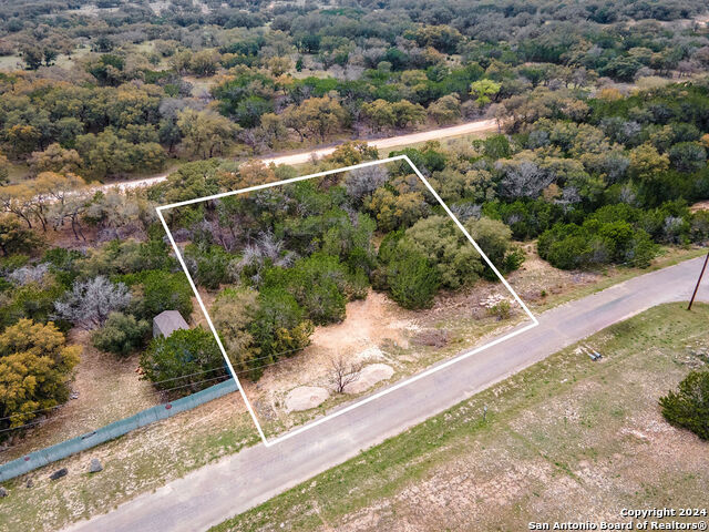 0 Pr 1518 Property Photo 3