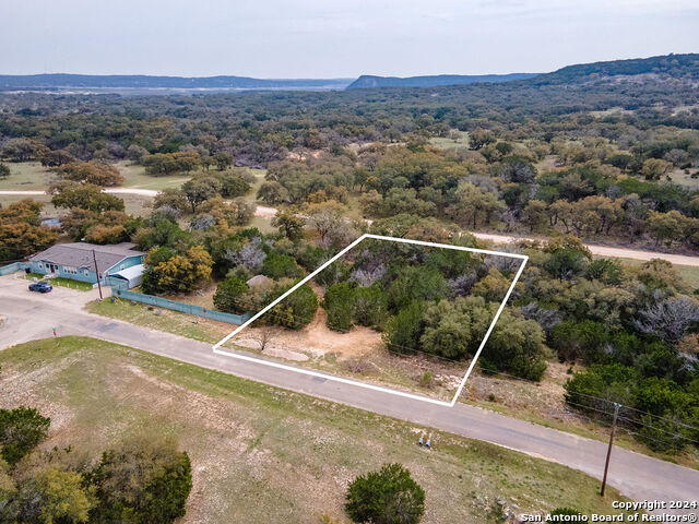 0 Pr 1518 Property Photo 5