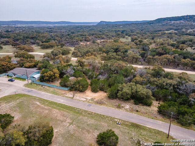 0 Pr 1518 Property Photo 6