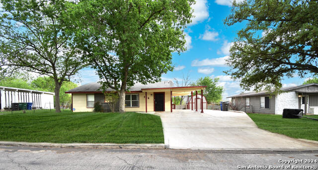154 Flair Dr Property Photo 1