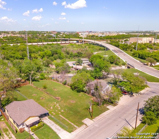 1811 Burleson Property Photo 5