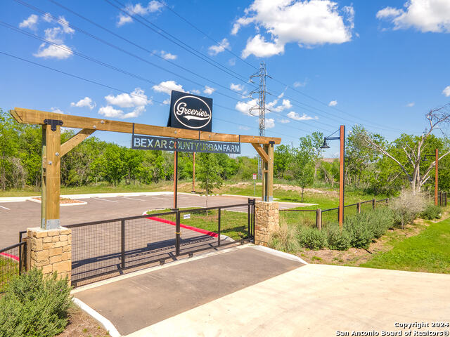 1811 Burleson Property Photo 9
