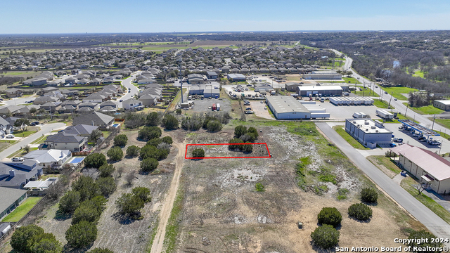 15211 Bell Ln Property Photo 4