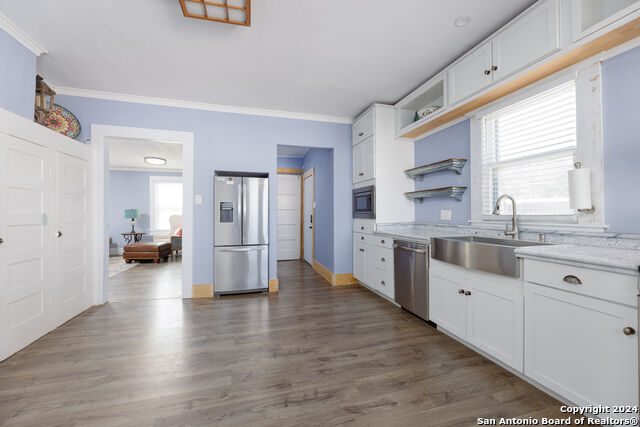521 Sixth St Property Photo 6