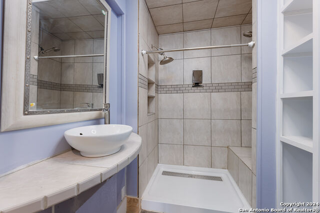 521 Sixth St Property Photo 12
