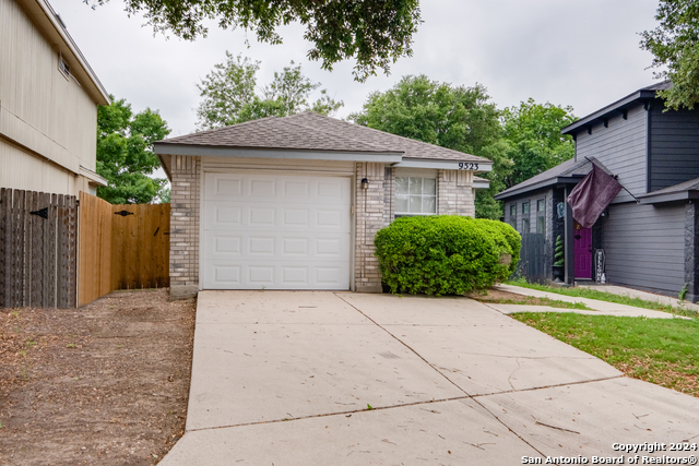 9523 Bridge Keep Property Photo 1