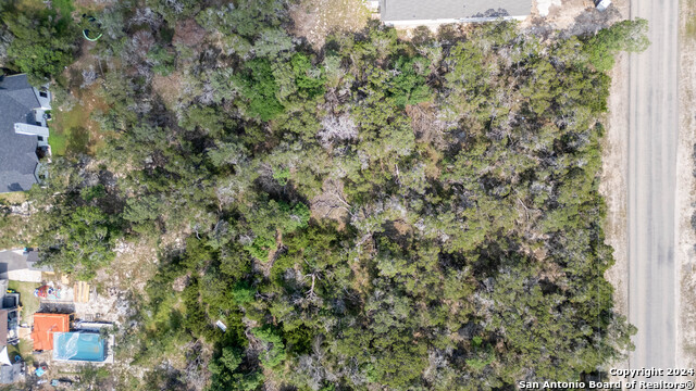 6136 Tanglewood Trl Property Photo 3