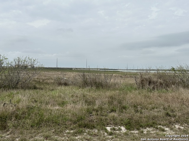 109 Sunrise Dr Property Photo 7