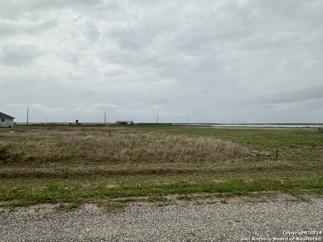 109 Sunrise Dr Property Photo 8