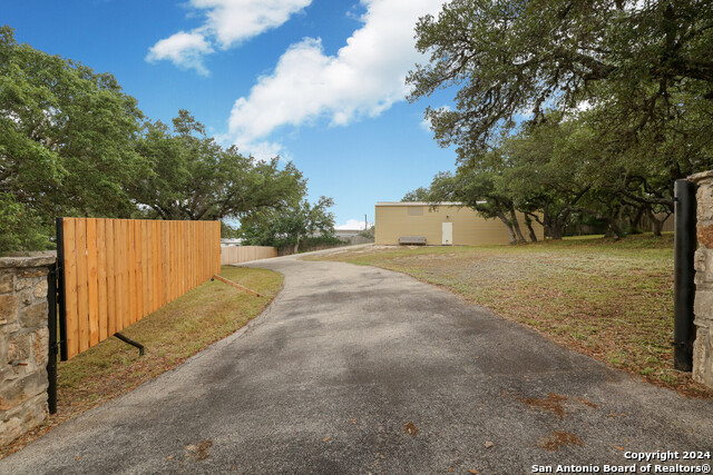 610 Tamarack Dr Property Photo 11
