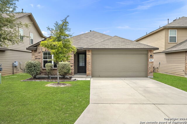 8947 Mustang Pass Property Photo 1
