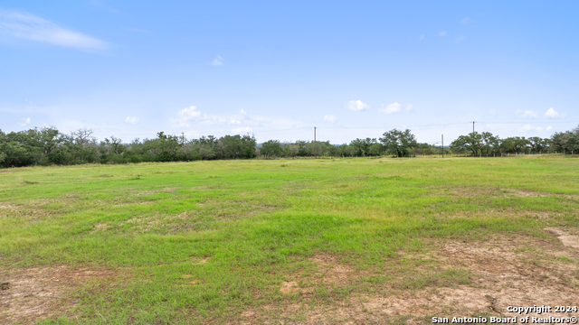 1422-1 Rm 2766 Property Photo 6