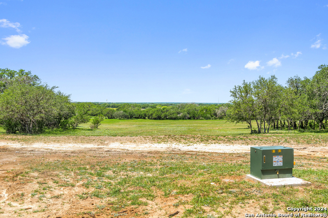 1422-1 Rm 2766 Property Photo 9