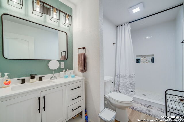 715 Walnut St Property Photo 14