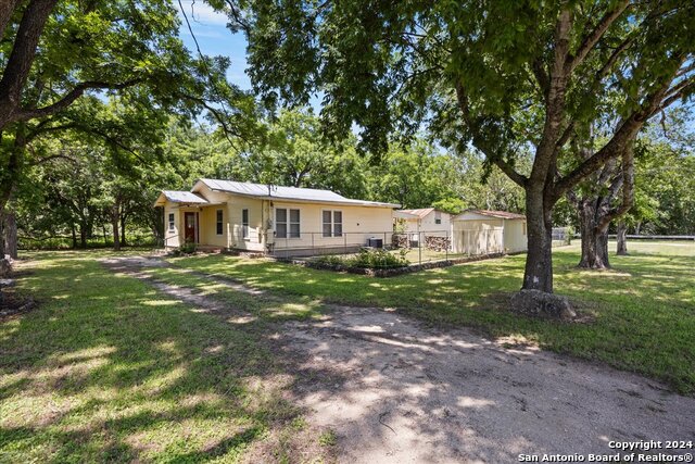 850 Ne Ewelling Lane Property Photo 1