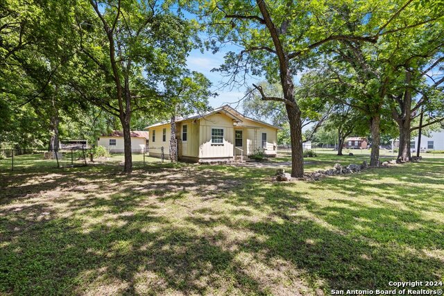 850 Ne Ewelling Lane Property Photo 2