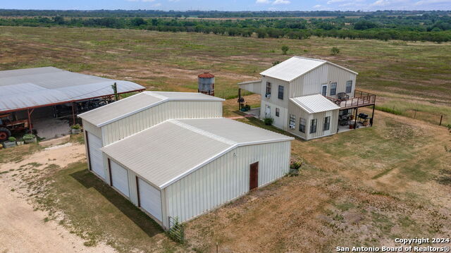 7307 New Sulphur Springs Rd Property Photo 3