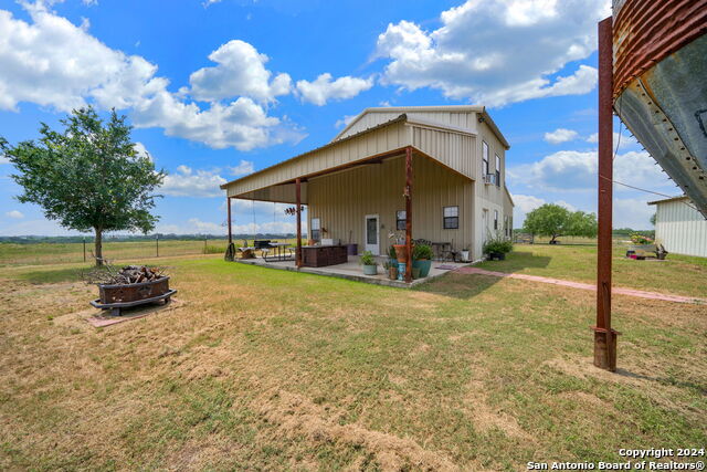7307 New Sulphur Springs Rd Property Photo 7