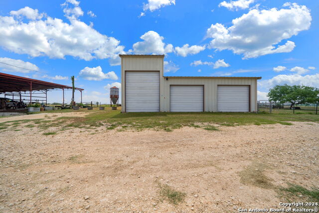 7307 New Sulphur Springs Rd Property Photo 31