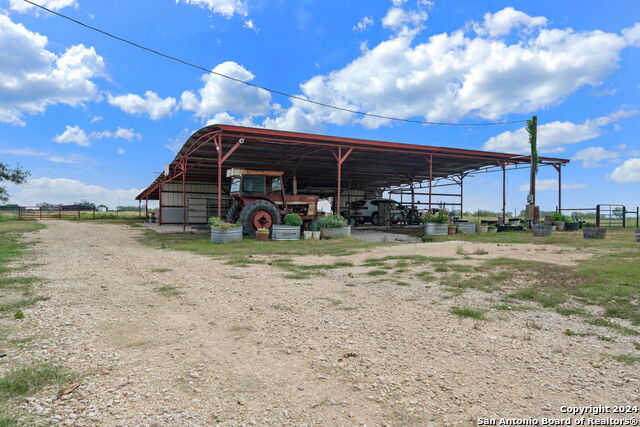 7307 New Sulphur Springs Rd Property Photo 34