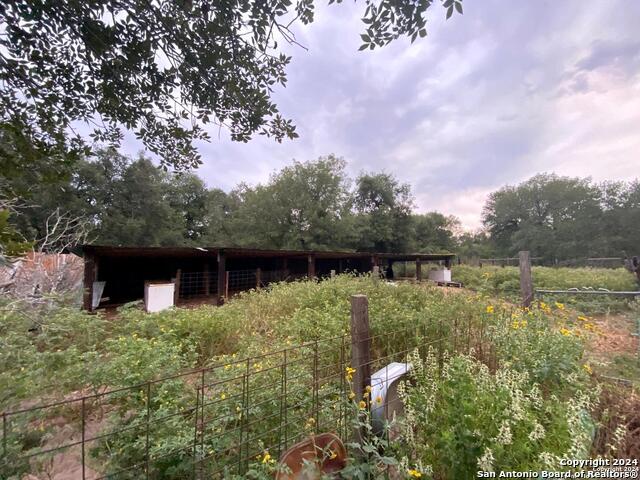 1550 E Hickory Ln Property Photo 17