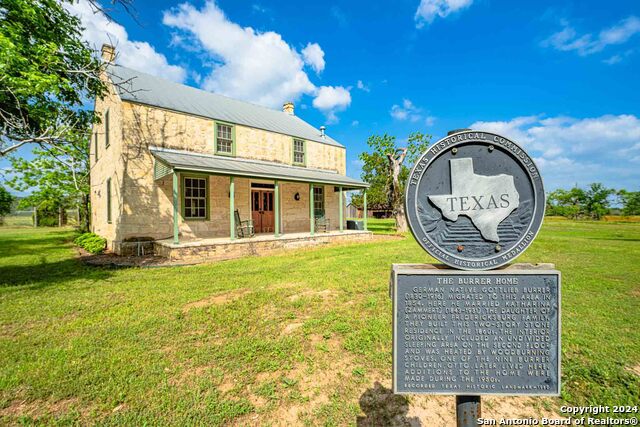 5248 Lower Crabapple Property Photo 2