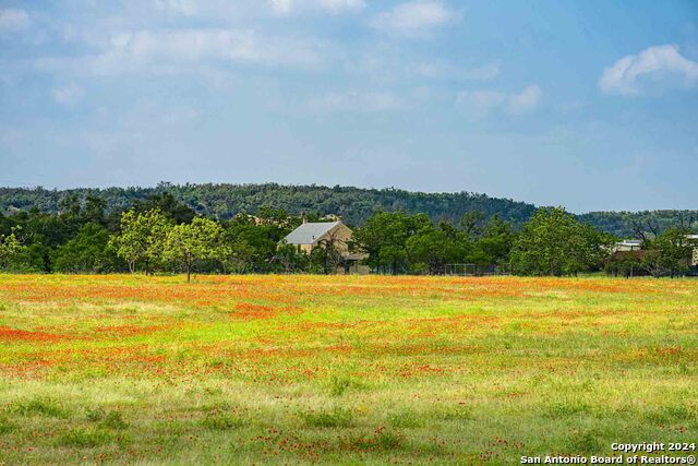 5248 Lower Crabapple Property Photo 10