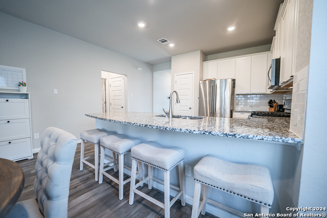 5001 Drovers Path Property Photo 9