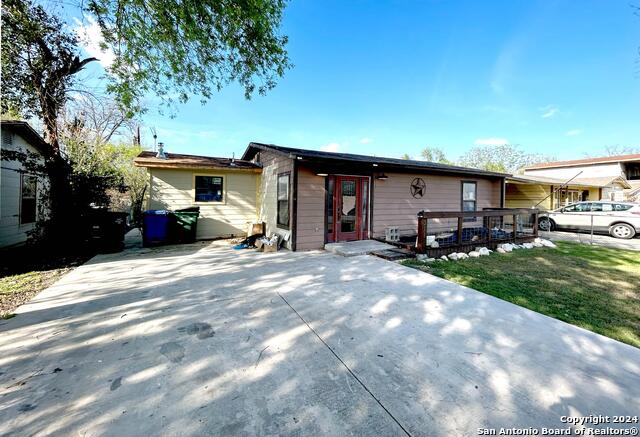 311 Sussex Ave Property Photo 2