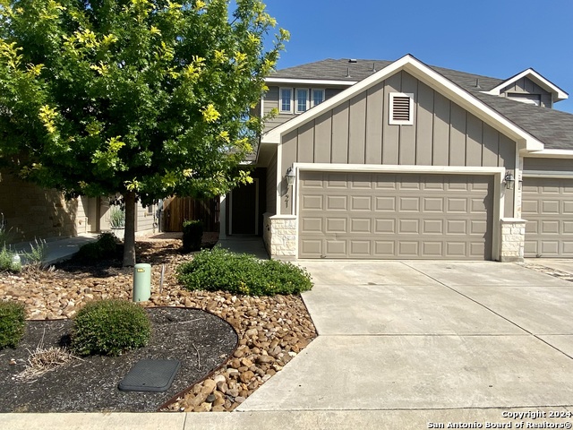 721 MILESTONE PARK Property Photo 1