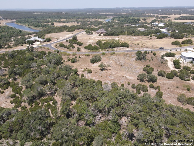 1235 Rio Central Property Photo 7