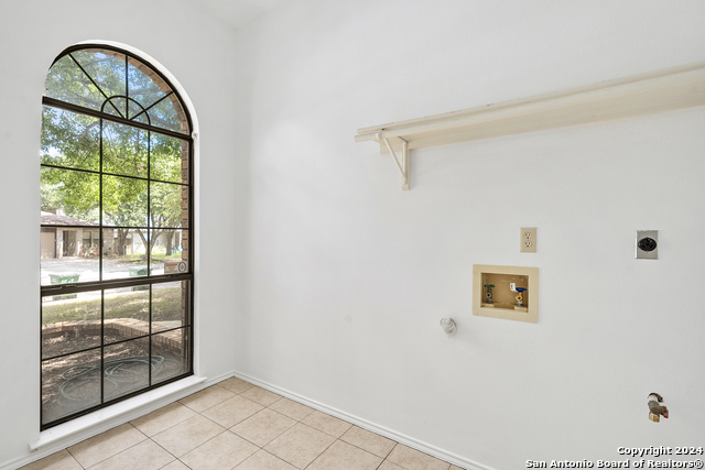 7542 Tantara Ct Property Photo 18