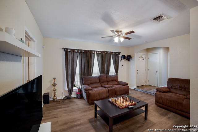 5314 Borchers Dr Property Photo 7