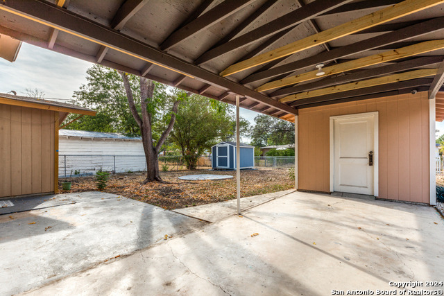 738 Marquette Property Photo 10